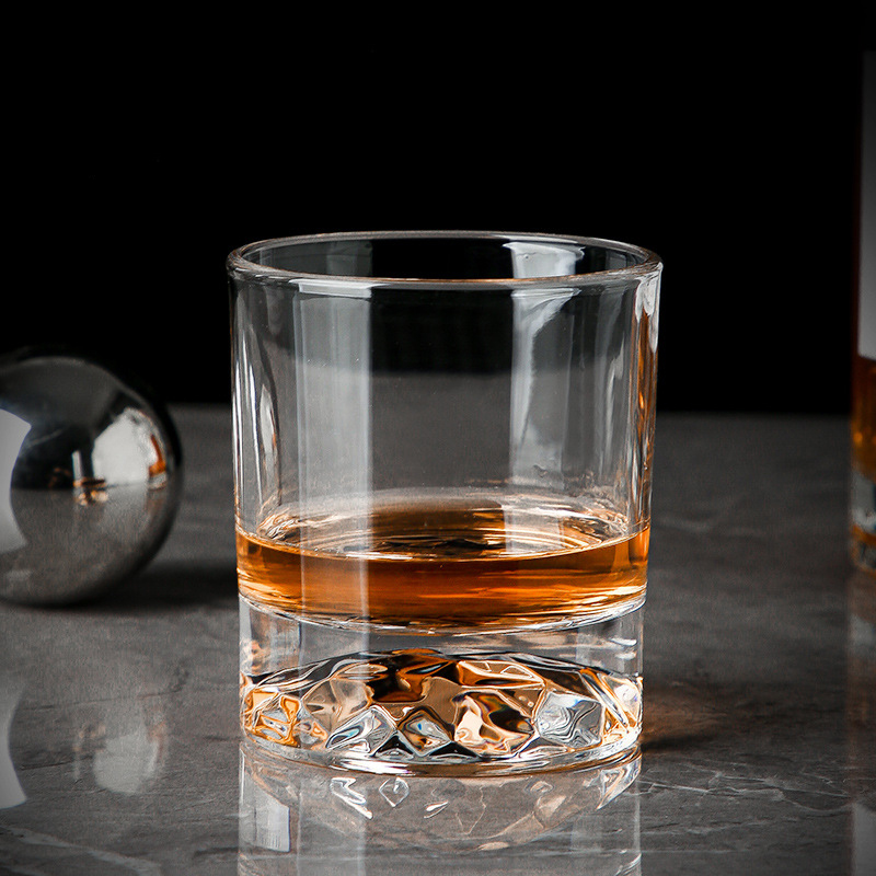 Wine Vodka Beer - 厚い底の透明なウイスキーグラス,クリエイティブスピリットカップ,パーティー用ワイン器具,バービールウォッカカップ,250ml, 2個セット